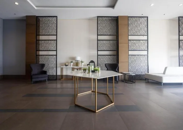 Pet-friendly With Balcony - Near Naia Airport, Picc, Moa & Bay - Free Pool, Sauna, Fast Wifi *