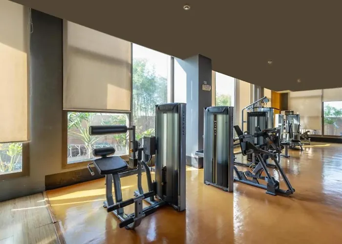 Pet-friendly With Balcony - Near Naia Airport, Picc, Moa & Bay - Free Pool, Sauna, Fast Wifi * Manila