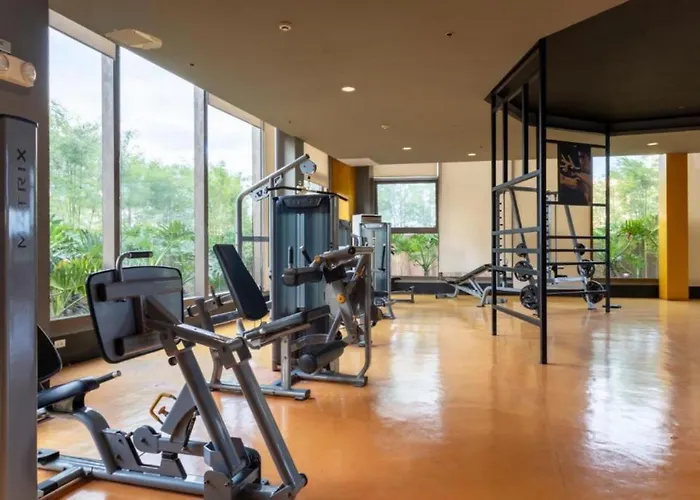 Pet-friendly With Balcony - Near Naia Airport, Picc, Moa & Bay - Free Pool, Sauna, Fast Wifi Apartment Manila