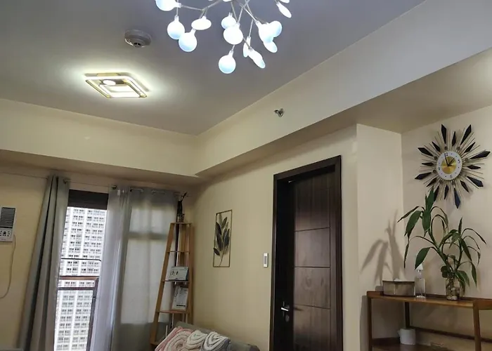 Pet-friendly With Balcony - Near Naia Airport, Picc, Moa & Bay - Free Pool, Sauna, Fast Wifi